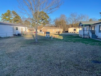 211 Pat Webb Cir, Rossville, GA 30741