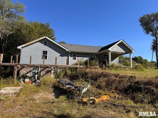 1123 S Maxwell Rd, Peoria, IL 61607