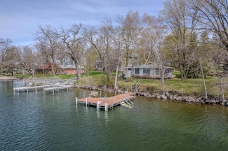 26265 Paradise Point Rd, Detroit Lakes, MN 56501