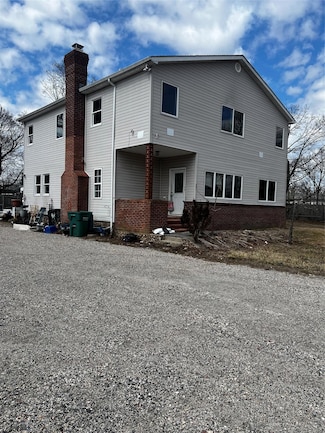 88 Hawthorne Ave, Central Islip, NY 11722