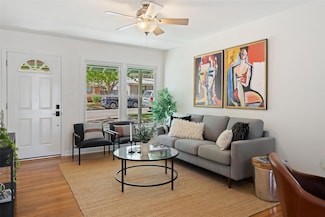 2708 W 49th St, Austin, TX 78731