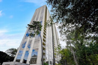 121 N Post Oak Ln Unit 205, Houston, TX 77024