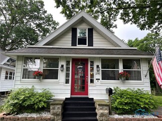 2349 Lambert Dr, Toledo, OH 43613