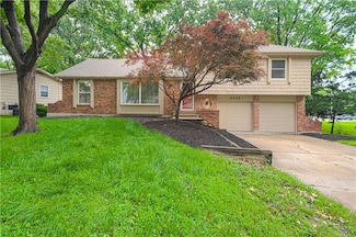 9425 Carter Dr, Overland Park, KS 66212