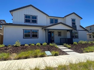 2408 Lake Club Dr, Fairfield, CA 94533