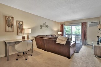 2800 Hamline Ave N Unit 320, Saint Paul, MN 55113