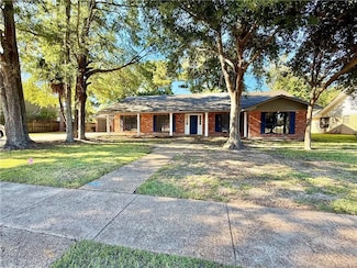 4014 Wellington Blvd, Alexandria, LA 71303