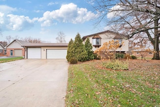 6936 Cassell Dr, Greentown, IN 46936