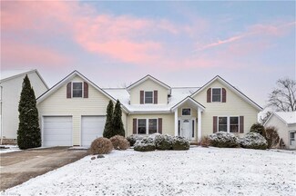 3470 Wynde Tree Dr, Seven Hills, OH 44131