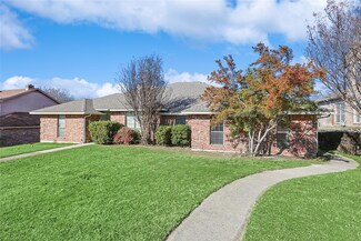 819 Ash Grove Ln, Desoto, TX 75115