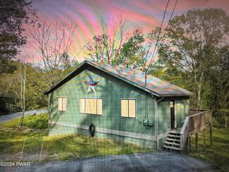 137 Cabin Rd, Milford, PA 18337