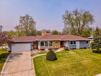 915 2nd Ave NW, Valley City, ND 58072