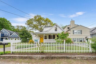 289 Bacon St, Natick, MA 01760