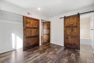 16 Woodstock Ct, San Rafael, CA 94903