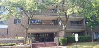 5 E Carriageway Dr Unit 114, Hazel Crest, IL 60429