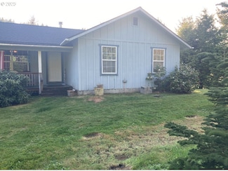 69931 Fishhawk Rd, Clatskanie, OR 97016