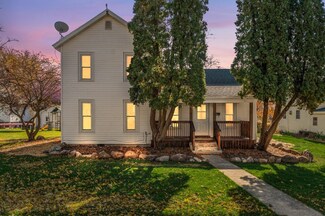 311 E Washington St, Kentland, IN 47951