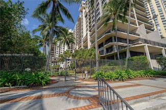 540 Brickell Key Dr Unit 600, Miami, FL 33131