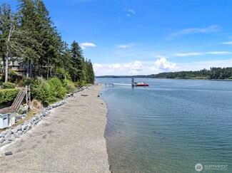 913 E Herron Blvd NW, Lakebay, WA 98349
