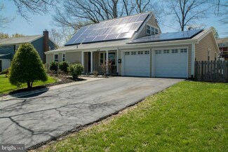 4422 Ockford Ln, Bowie, MD 20715