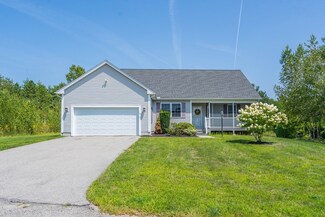 16 Concord Ct, Webster, MA 01570