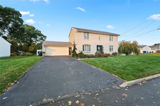96 Jenks St, East Providence, RI 02914