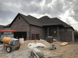 3302 E Chattanooga Ct, Springfield, MO 65804