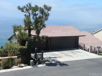 32 N Vista de Catalina, Laguna Beach, CA 92651