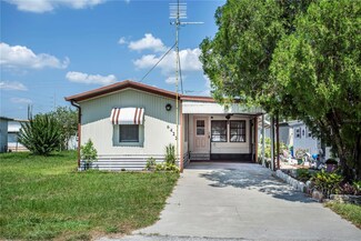 6422 Ohio St, Zephyrhills, FL 33542