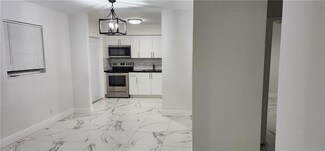 900 SW 11th St Unit 3, Hallandale Beach, FL 33009