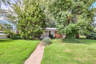 3625 Stonehaven Dr, Florissant, MO 63033