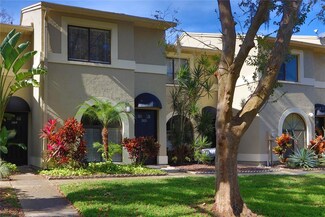 3590 Whispering Oaks Ln Unit 5, Palm Harbor, FL 34684