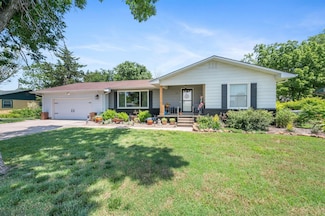 520 N Ohio St, Benton, KS 67017