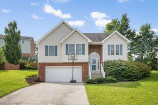 218 Mountain Breeze Dr, Blacksburg, VA 24060