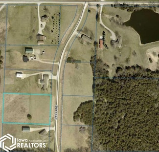 2207 Iris Ave, Corning, IA 50841