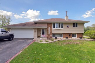 8561 Verde Ct, Byron, IL 61010