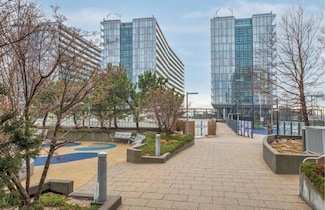 131-01 40th Rd Unit 11N, Flushing, NY 11354