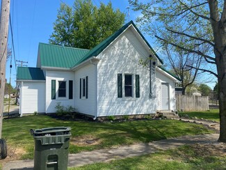 103 N East St, Carthage, IN 46115