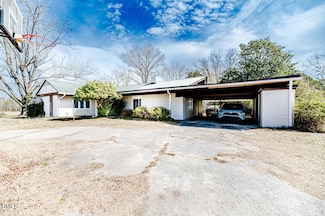 1809 N Carolina 42, Willow Spring, NC 27592