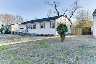 18 Clemwood Pkwy, Hampton, VA 23669