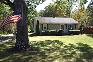 24 Crane Crossing Rd, Newton, NH 03858