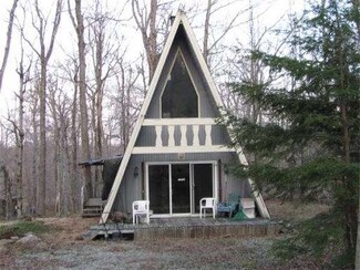 62 Plow Rd, Becket, MA 01223