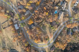 9501 Jenny Lind Rd, Fort Smith, AR 72908