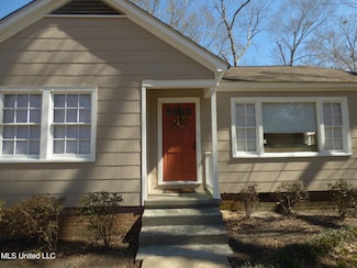 403 S Laurel St, Summit, MS 39666