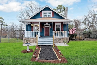 30 2nd St, Franklinville, NJ 08322