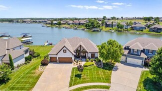 1405 Young Cir, Raymore, MO 64083