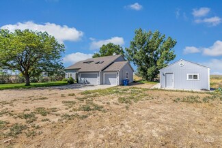 19137 S Pleasant Valley Rd, Kuna, ID 83634