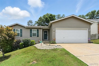 2364 Arkansas Dr, High Ridge, MO 63049