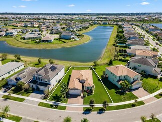 15641 Goldfinch Cir, Loxahatchee, FL 33470
