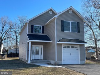 833 Fifth Ave, Croydon, PA 19021